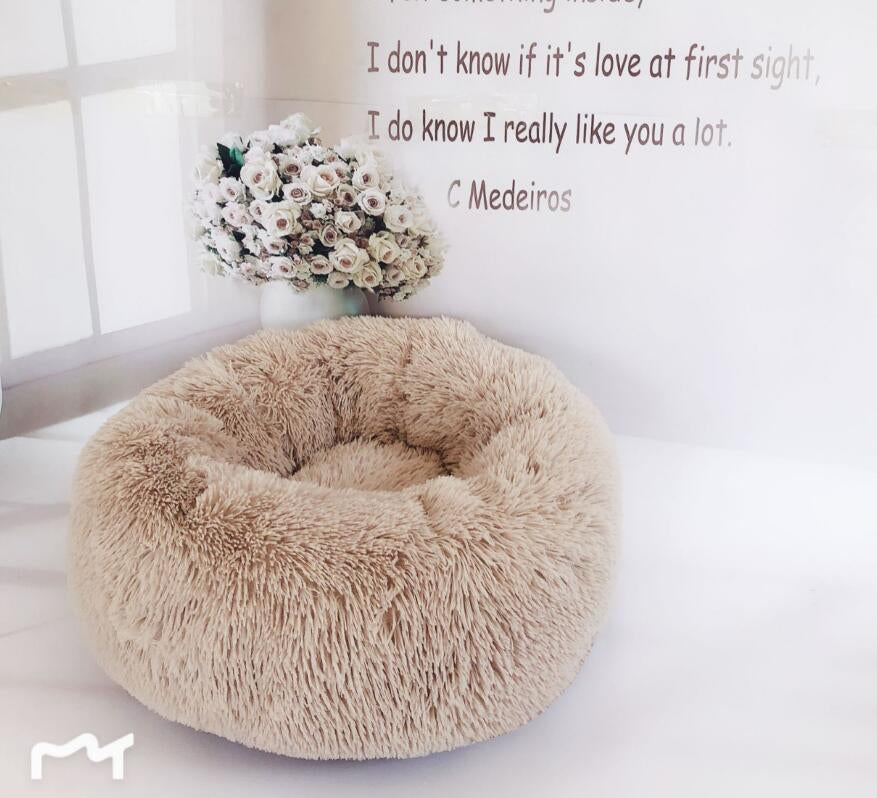 Calming Donut Dog Bed — Ultra-Soft Plush for Anxious Pets